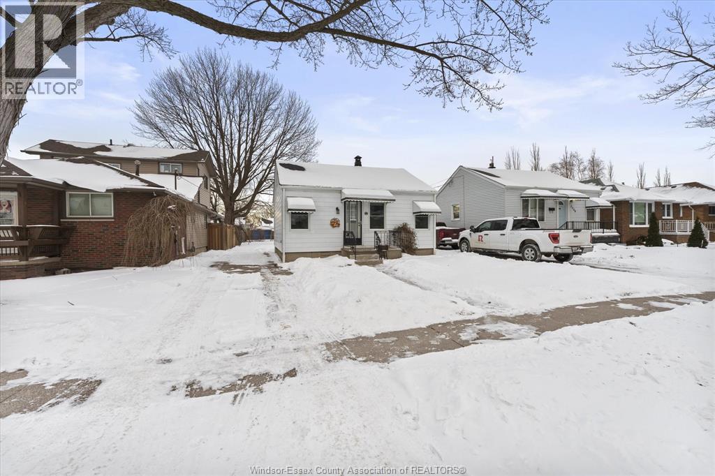 2244 Parent, Windsor, Ontario  N8W 2E3 - Photo 7 - 26002211