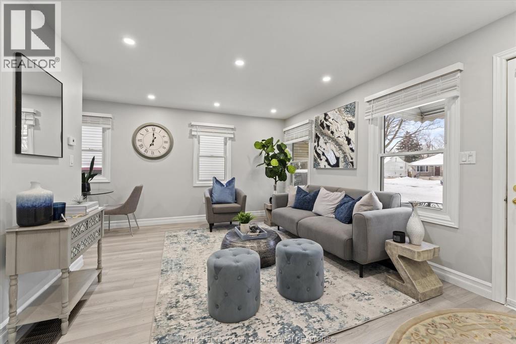 2244 Parent, Windsor, Ontario  N8W 2E3 - Photo 8 - 26002211