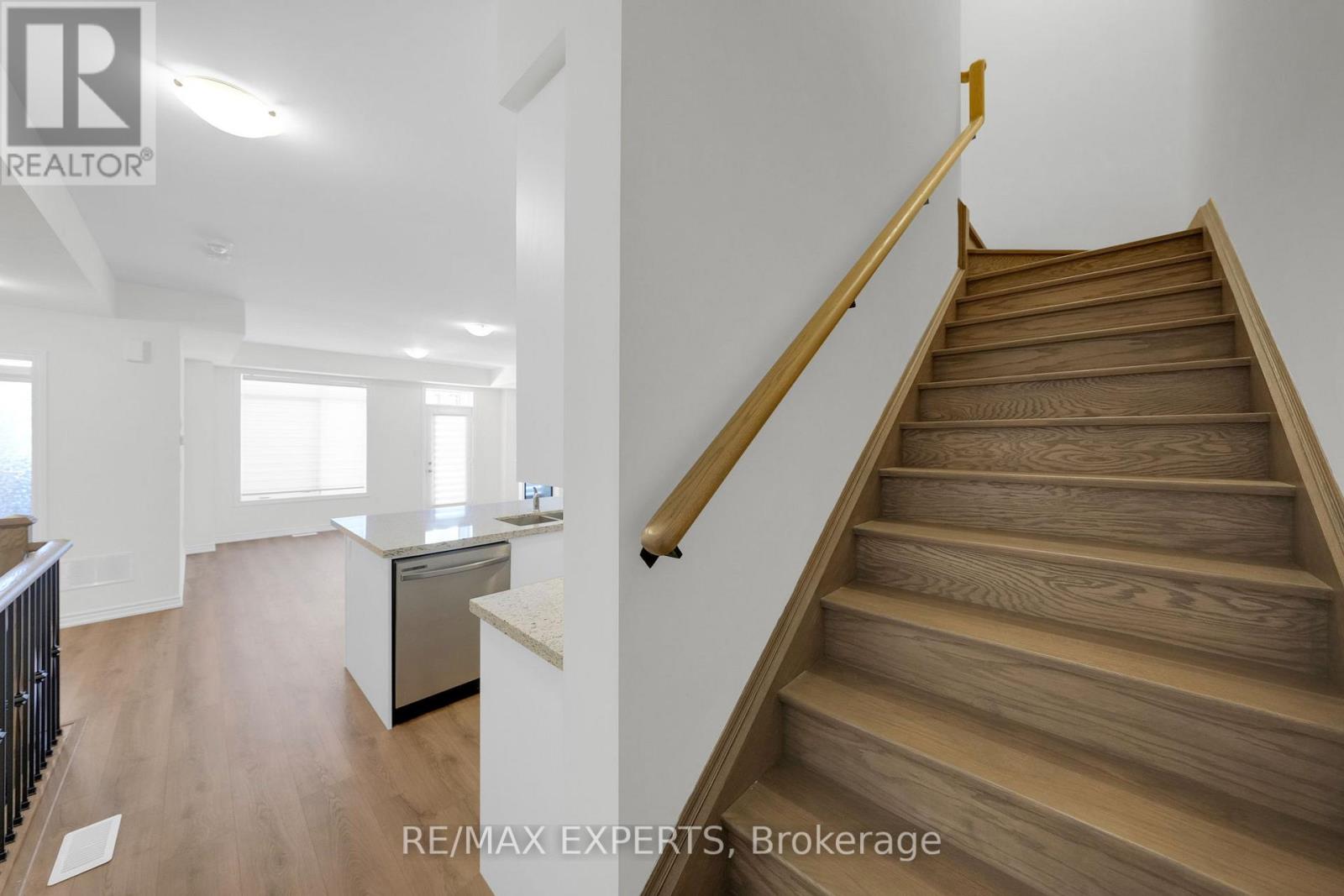 16 Griffith Street, Aurora, Ontario  L4G 7B6 - Photo 31 - N12741936