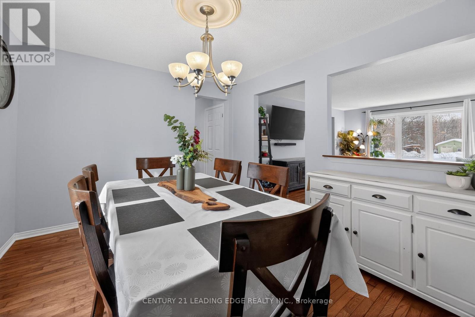 5810 Lowanda Lane, Ramara, Ontario  L0K 1W0 - Photo 12 - S12741890