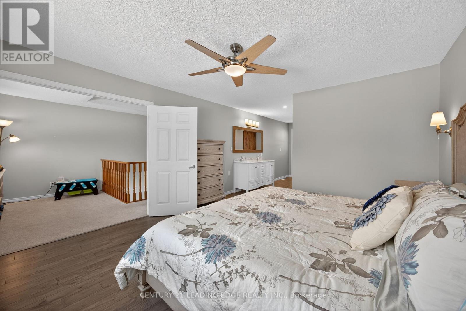 5810 Lowanda Lane, Ramara, Ontario  L0K 1W0 - Photo 24 - S12741890