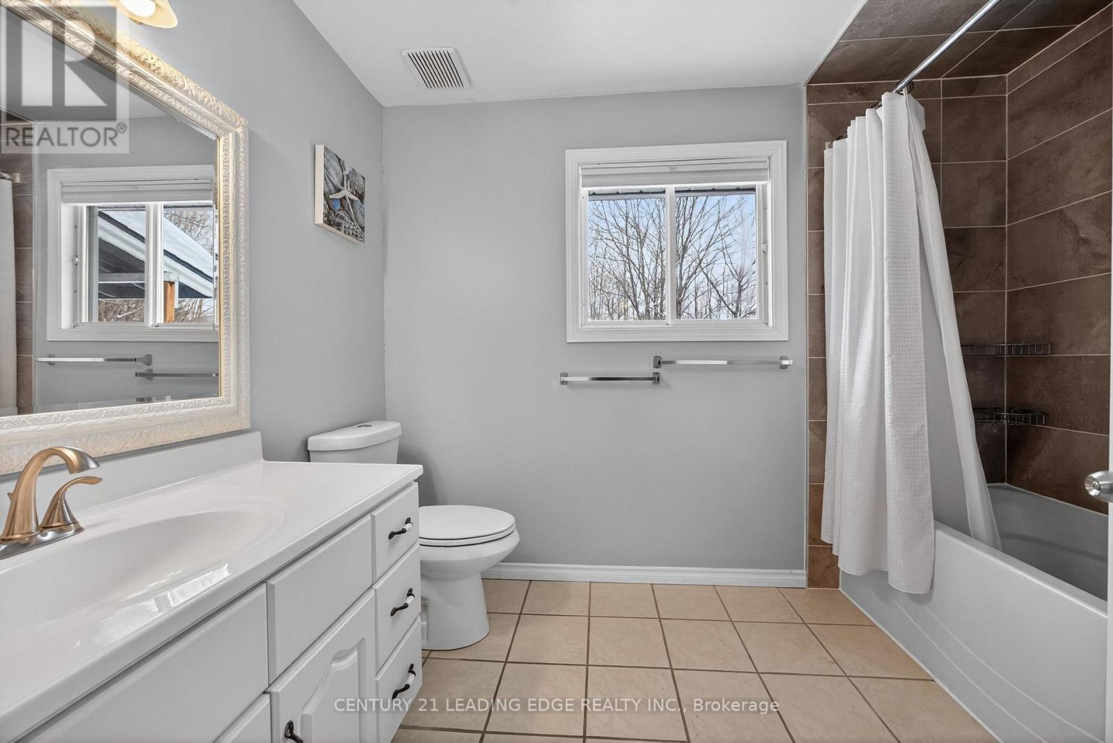 5810 Lowanda Lane, Ramara, Ontario  L0K 1W0 - Photo 32 - S12741890