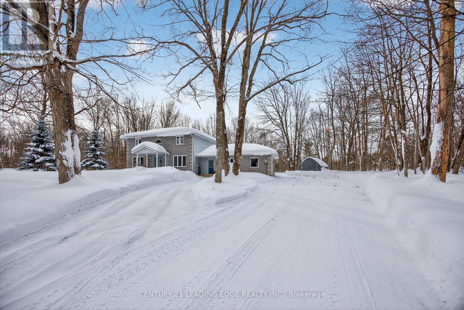 5810 Lowanda Lane, Ramara, Ontario  L0K 1W0 - Photo 4 - S12741890