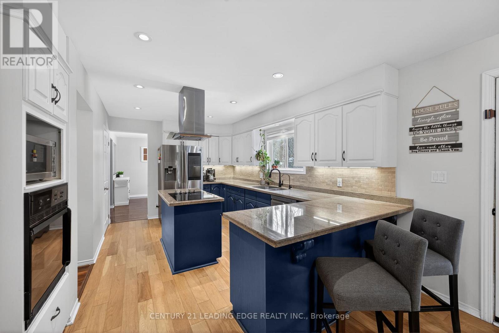 5810 Lowanda Lane, Ramara, Ontario  L0K 1W0 - Photo 7 - S12741890