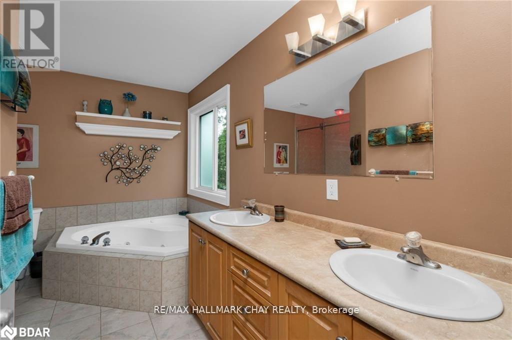 19 Constance Boulevard, Wasaga Beach, Ontario  L9Z 2Y5 - Photo 16 - S12742018