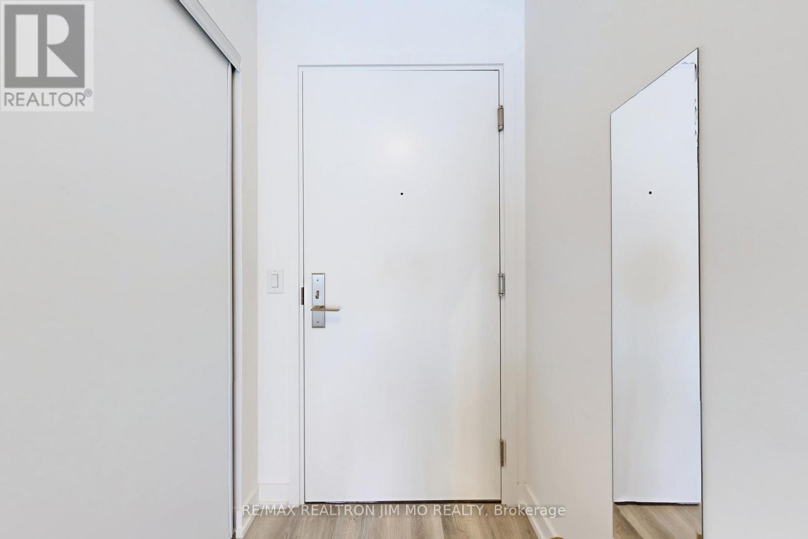 2305 - 20 Edward Street, Toronto, Ontario  M5G 0C5 - Photo 20 - C12707696