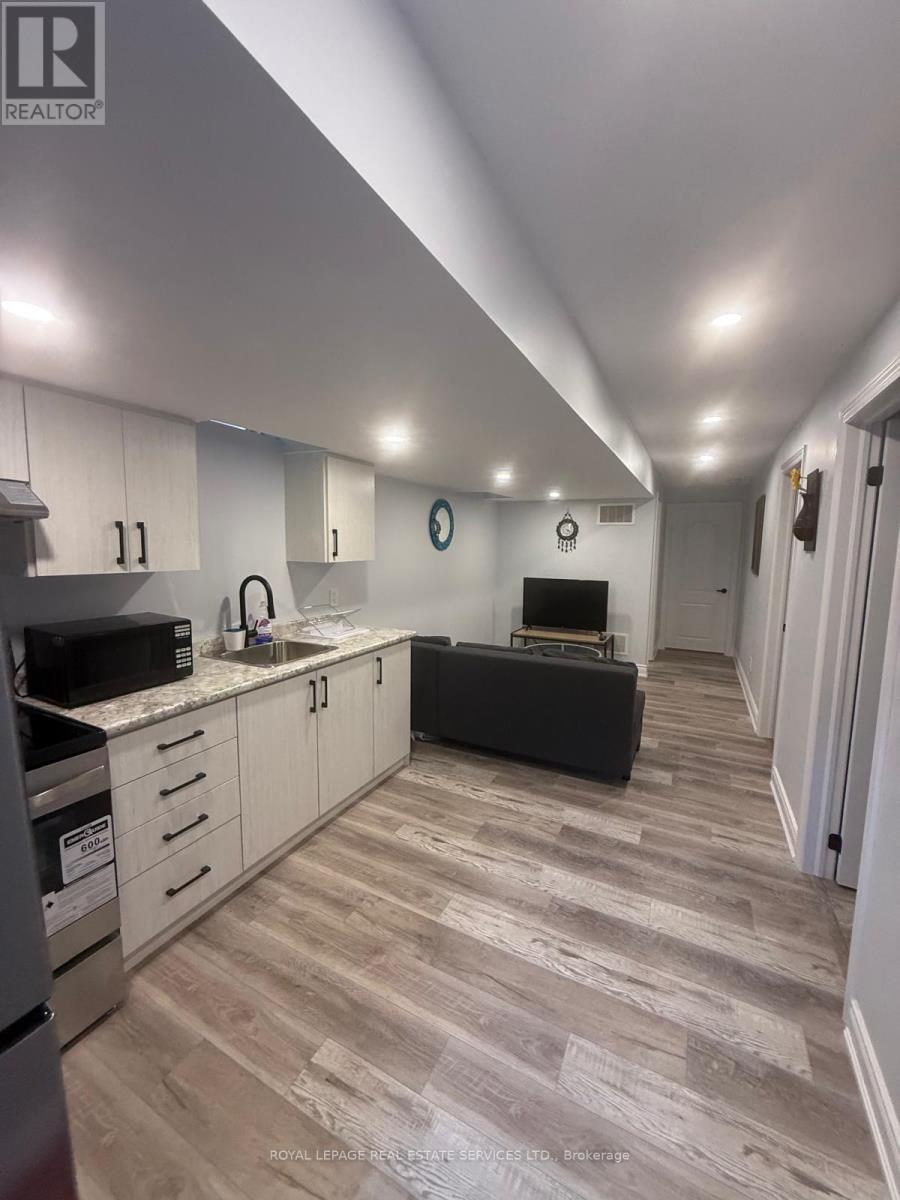 Bsmt - 492 Downes Jackson Heights, Milton, Ontario  L9T 8W1 - Photo 9 - W12741568