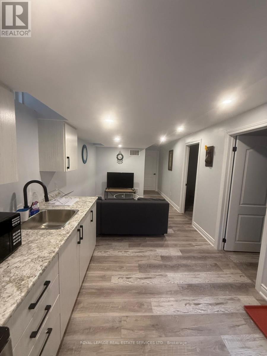 Bsmt - 492 Downes Jackson Heights, Milton, Ontario  L9T 8W1 - Photo 8 - W12741568