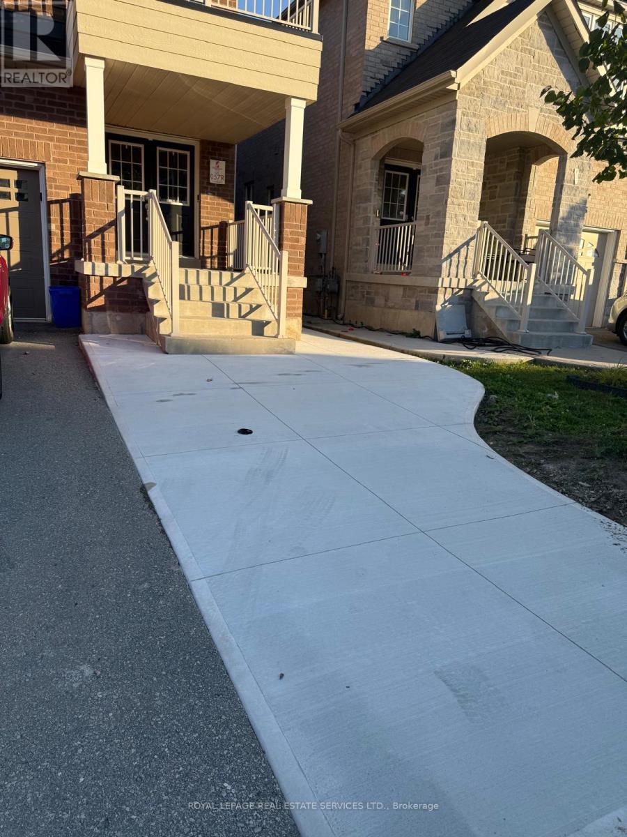 Bsmt - 492 Downes Jackson Heights, Milton, Ontario  L9T 8W1 - Photo 2 - W12741568