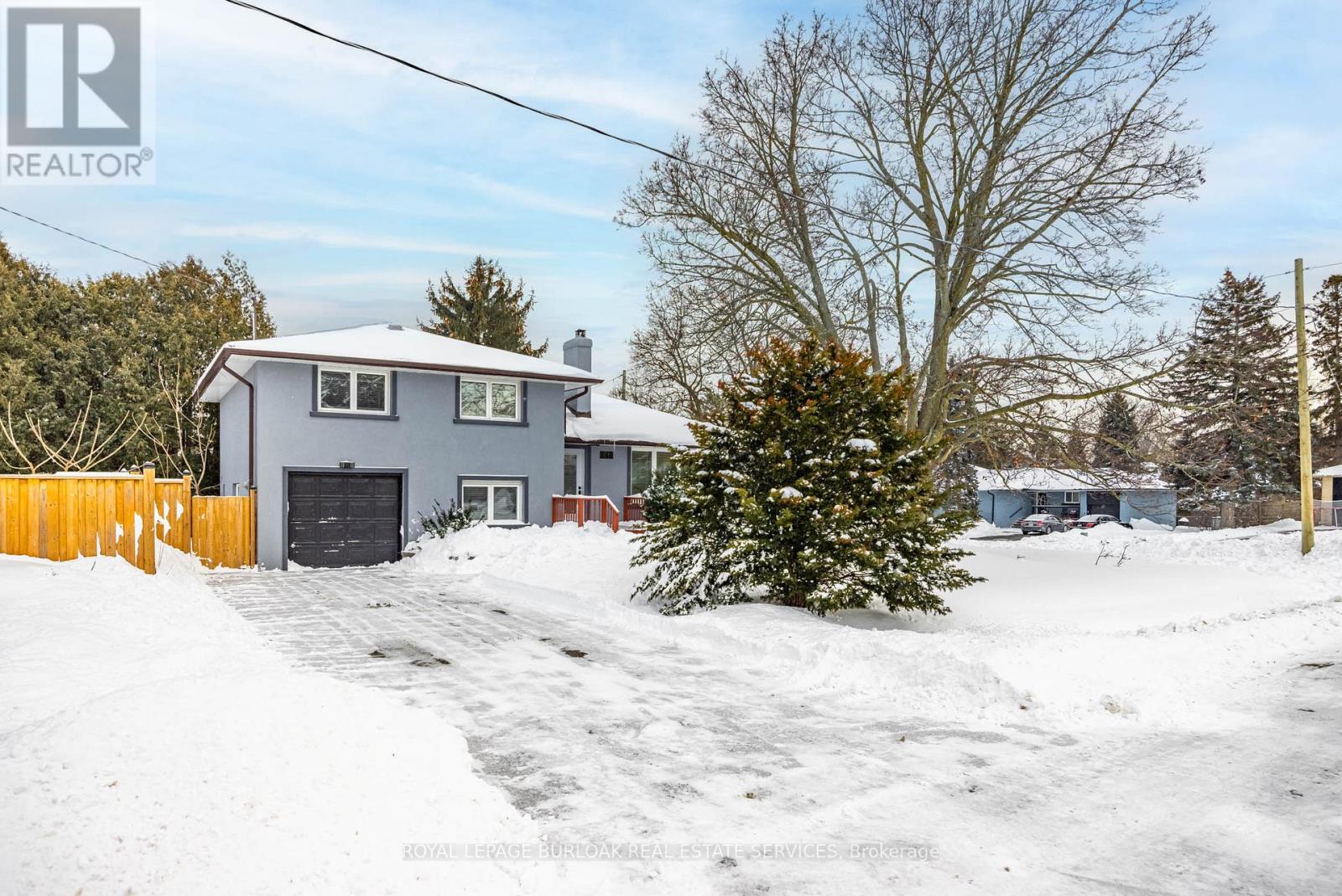 248 WALES CRESCENT, Oakville, Ontario