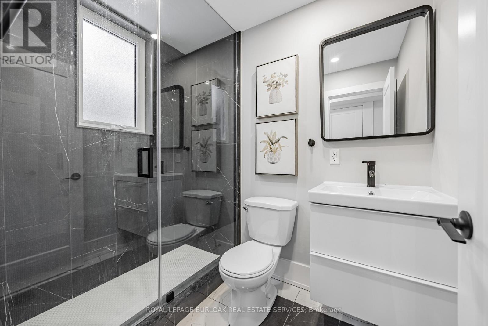 248 Wales Crescent, Oakville, Ontario  L6L 3X7 - Photo 14 - W12741900