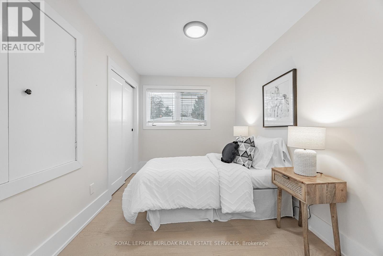 248 Wales Crescent, Oakville, Ontario  L6L 3X7 - Photo 19 - W12741900