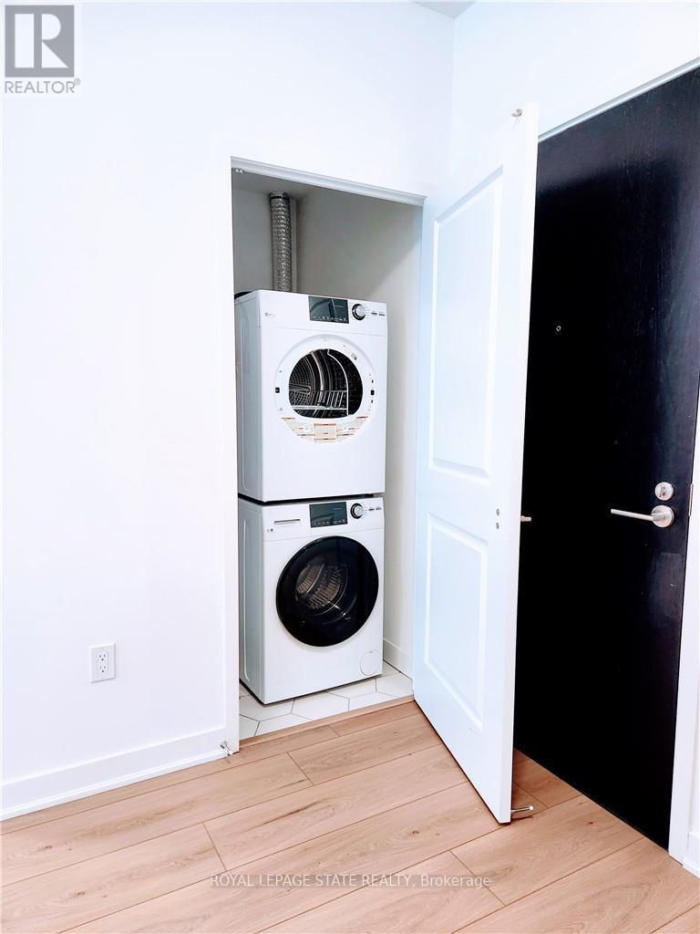 1805 - 2007 James Street, Burlington, Ontario  L7R 0G7 - Photo 5 - W12741908