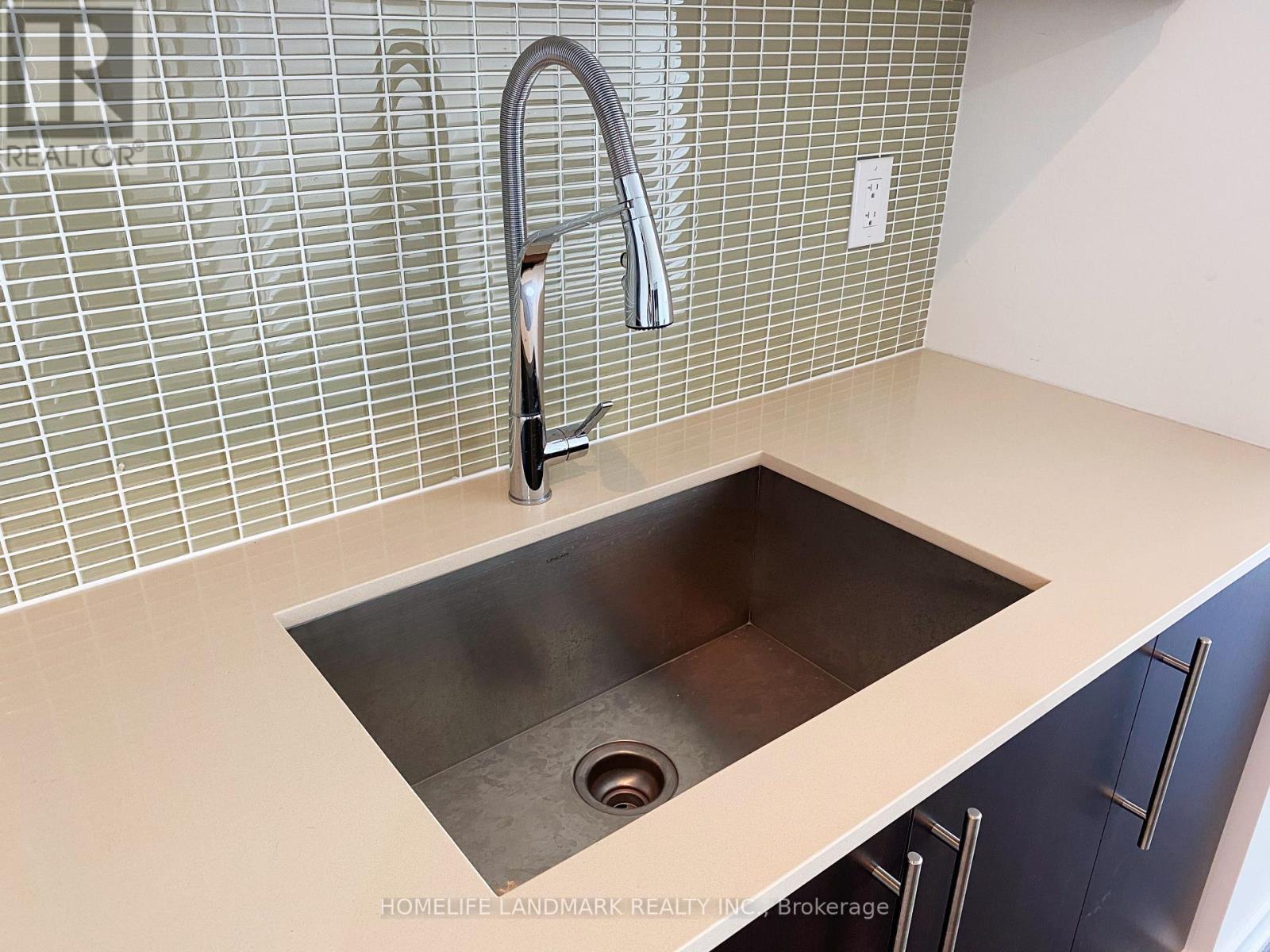 2310 - 510 Curran Place, Mississauga, Ontario  L5B 0J8 - Photo 13 - W12741934