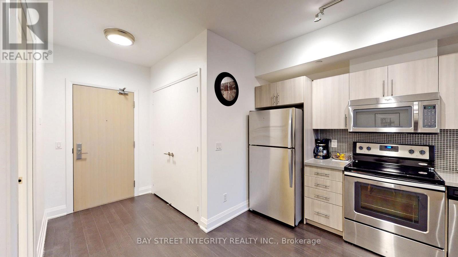 801 - 16 Mcadam Avenue, Toronto, Ontario  M6A 0B9 - Photo 5 - W12741938