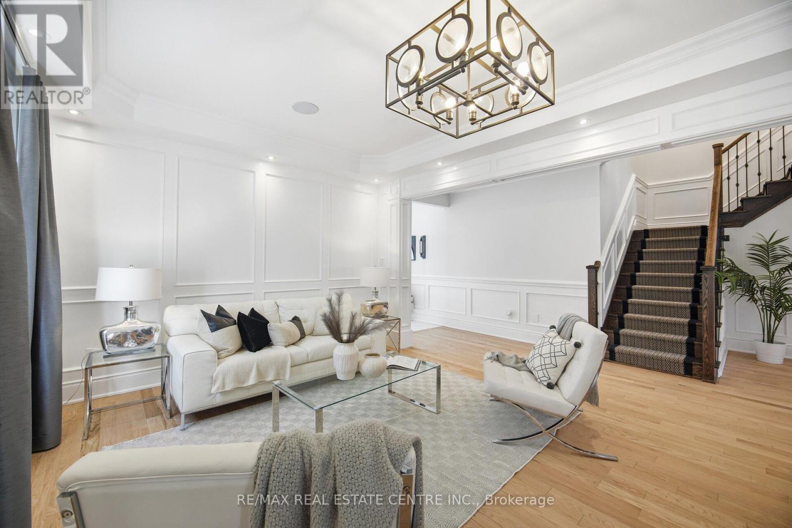 4 Crown Forest Court, Brampton, Ontario  L6Y 2Y5 - Photo 16 - W12741946