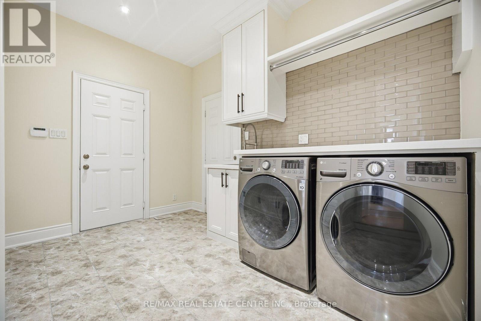 4 Crown Forest Court, Brampton, Ontario  L6Y 2Y5 - Photo 25 - W12741946