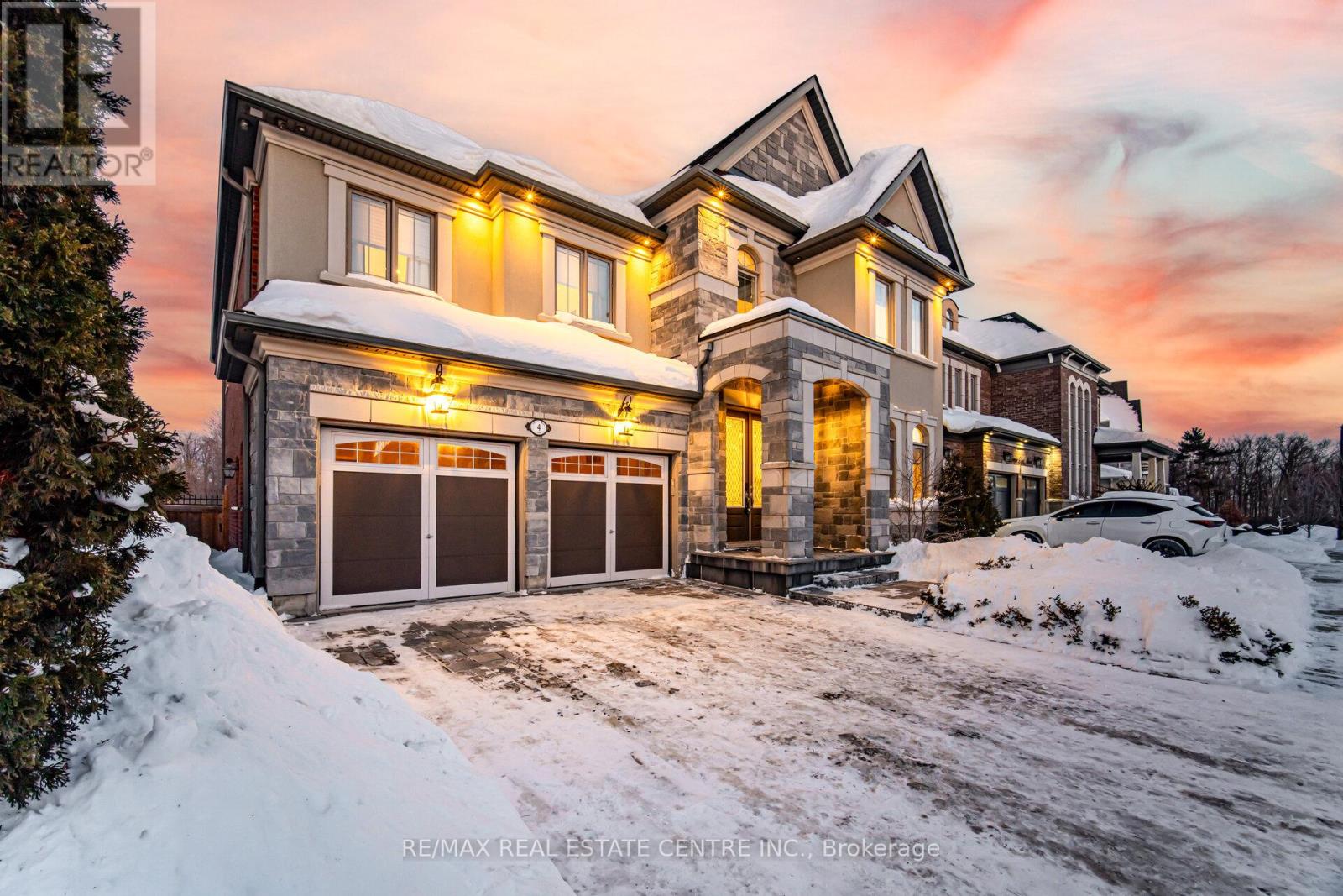 4 Crown Forest Court, Brampton, Ontario  L6Y 2Y5 - Photo 3 - W12741946