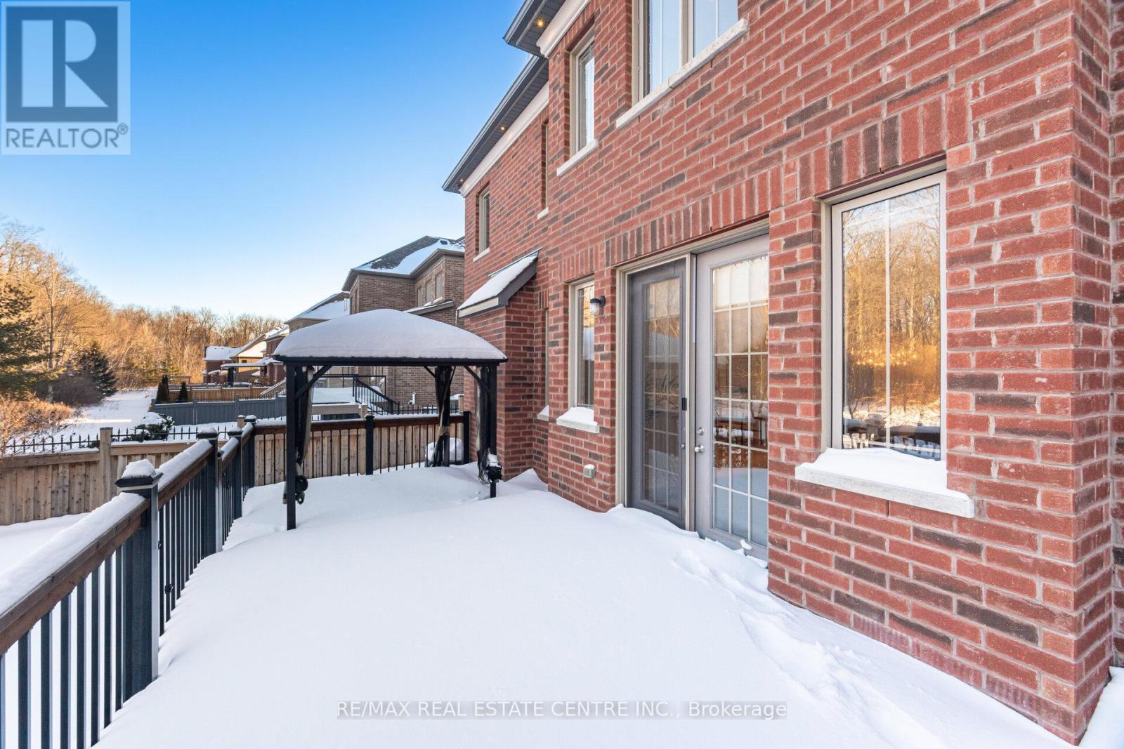 4 Crown Forest Court, Brampton, Ontario  L6Y 2Y5 - Photo 46 - W12741946