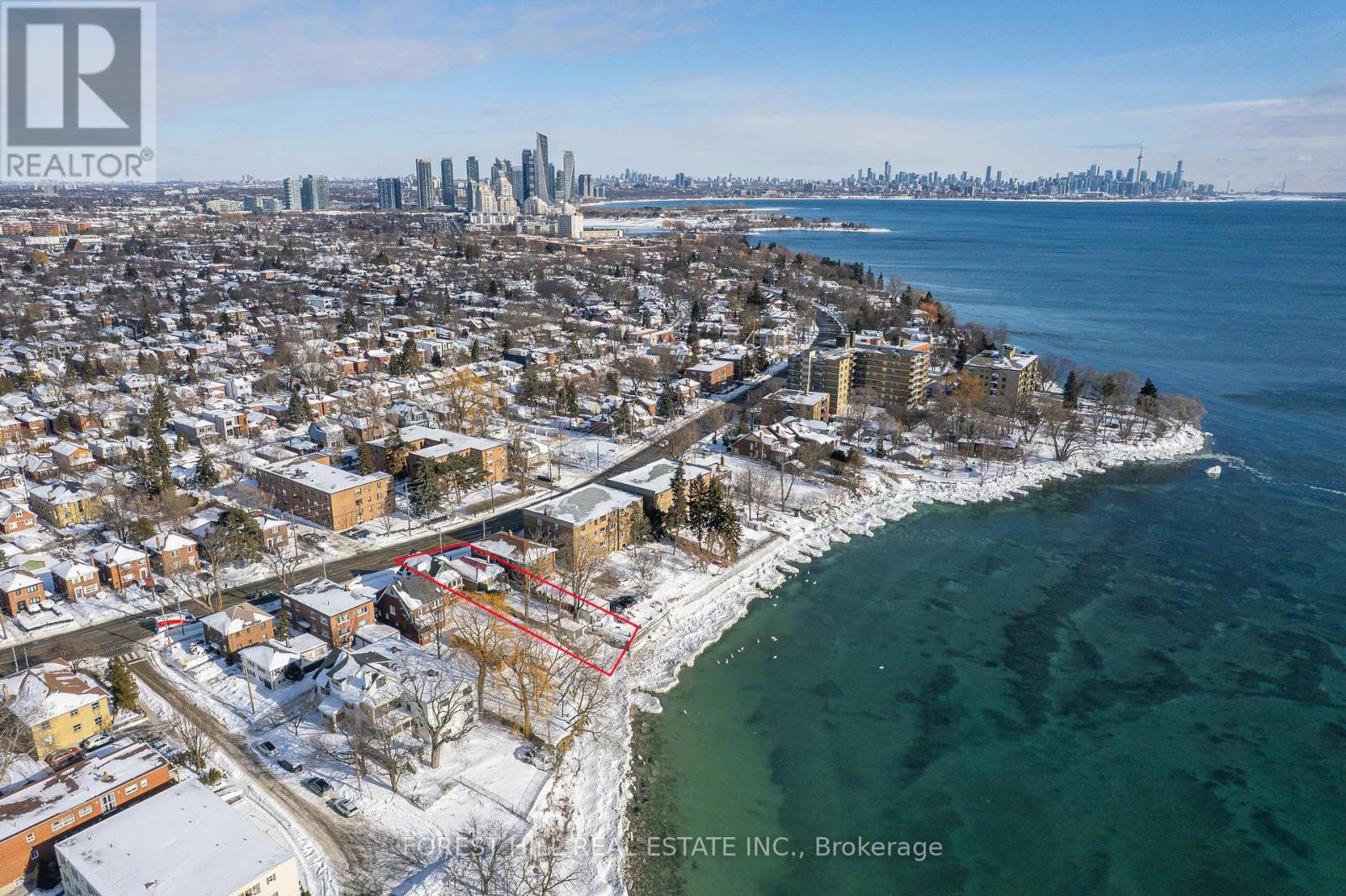2703 Lake Shore Boulevard W, Toronto, Ontario  M8V 1G6 - Photo 14 - W12741992
