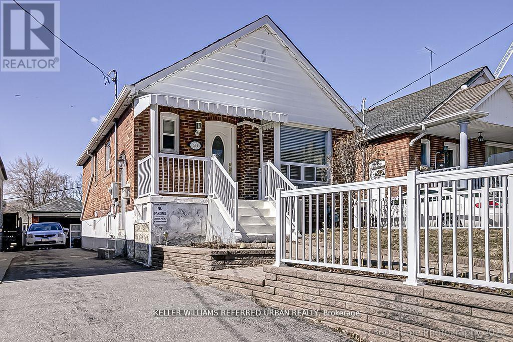 Main - 554 Caledonia Road, Toronto, Ontario  M6E 4V4 - Photo 24 - W12742108