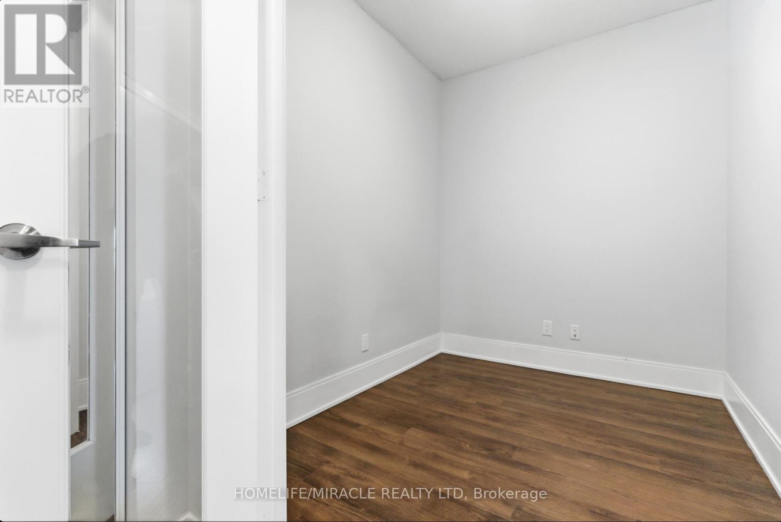 2901 - 330 Burnhamthorpe Road W, Mississauga, Ontario  L5B 3Y5 - Photo 10 - W12742118