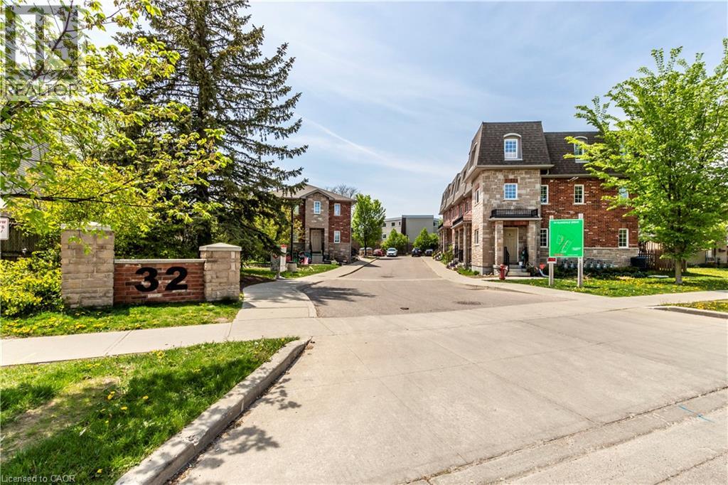 32 Elmsdale Drive Unit# 3b, Kitchener, Ontario  N2E 1H6 - Photo 1 - 40801768
