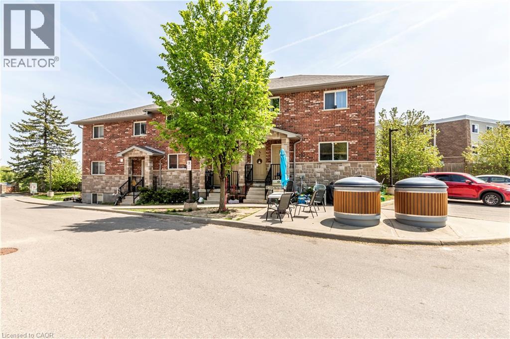 32 Elmsdale Drive Unit# 3b, Kitchener, Ontario  N2E 1H6 - Photo 2 - 40801768