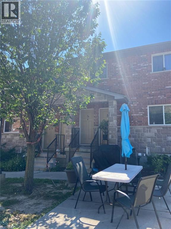 32 Elmsdale Drive Unit# 3b, Kitchener, Ontario  N2E 1H6 - Photo 3 - 40801768