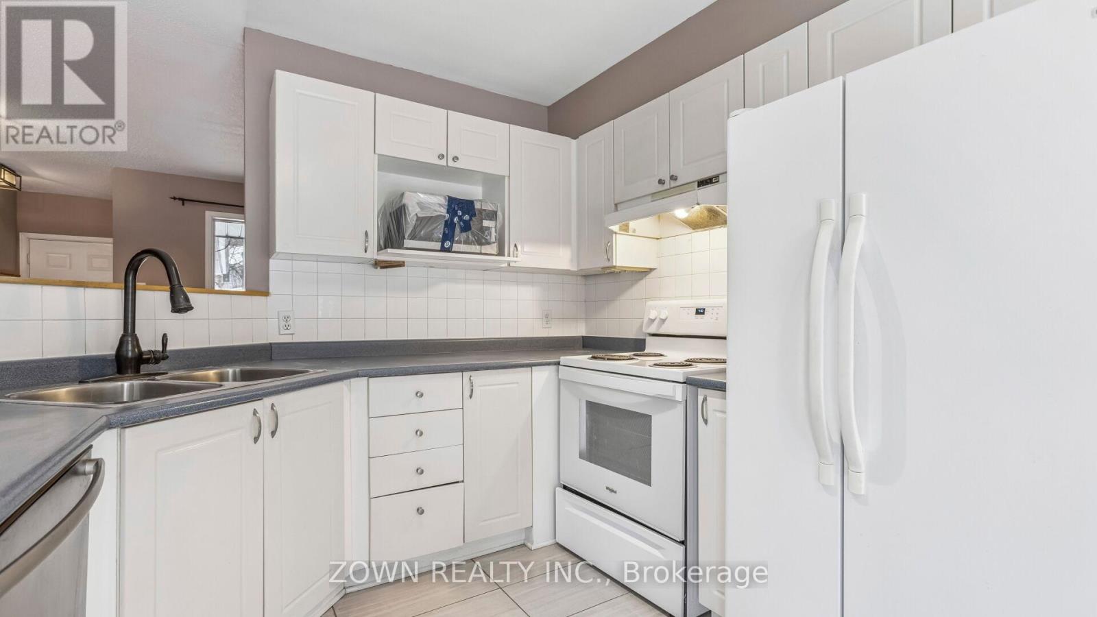 104 Banchory Crescent, Ottawa, Ontario  K2K 2V2 - Photo 12 - X12741904