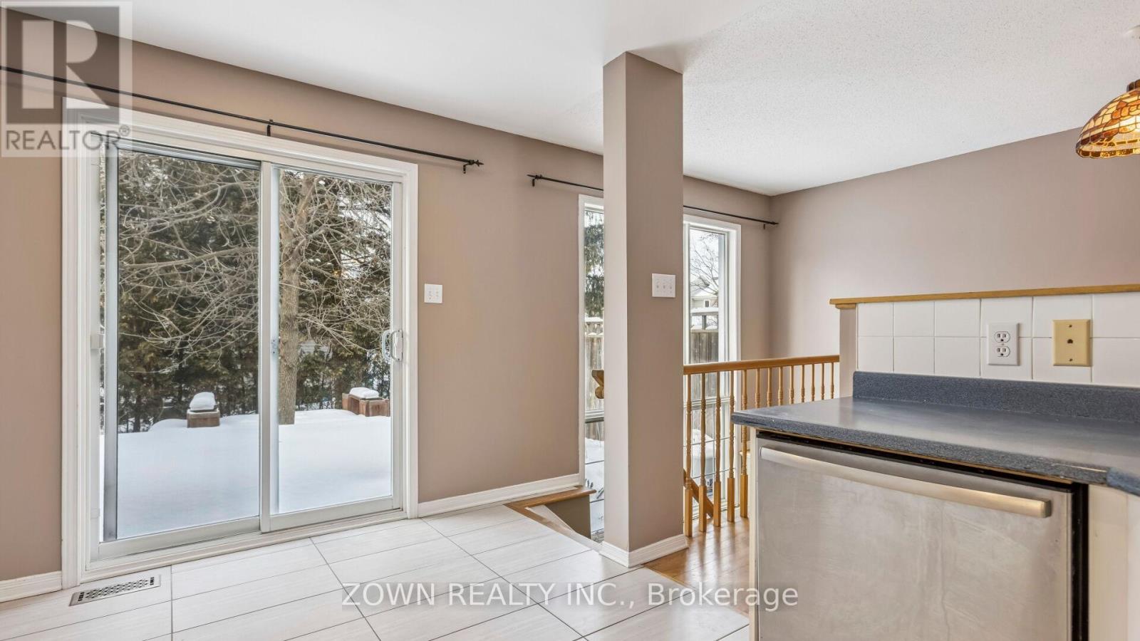 104 Banchory Crescent, Ottawa, Ontario  K2K 2V2 - Photo 14 - X12741904