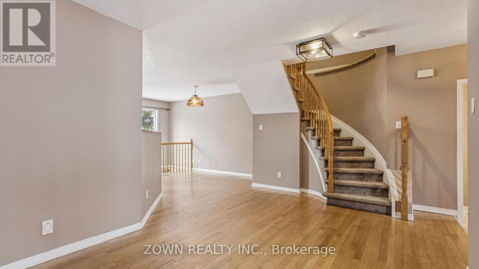 104 Banchory Crescent, Ottawa, Ontario  K2K 2V2 - Photo 17 - X12741904