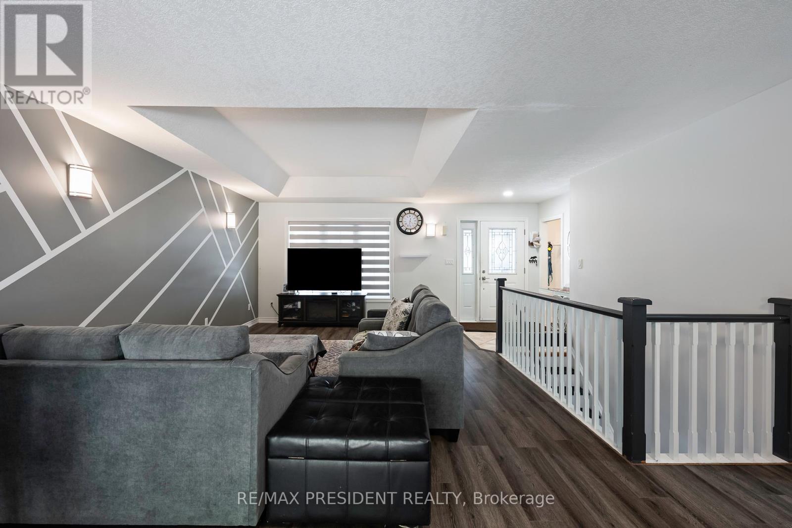 181 Edward Street, Wellington North, Ontario  N0G 1A0 - Photo 26 - X12742032