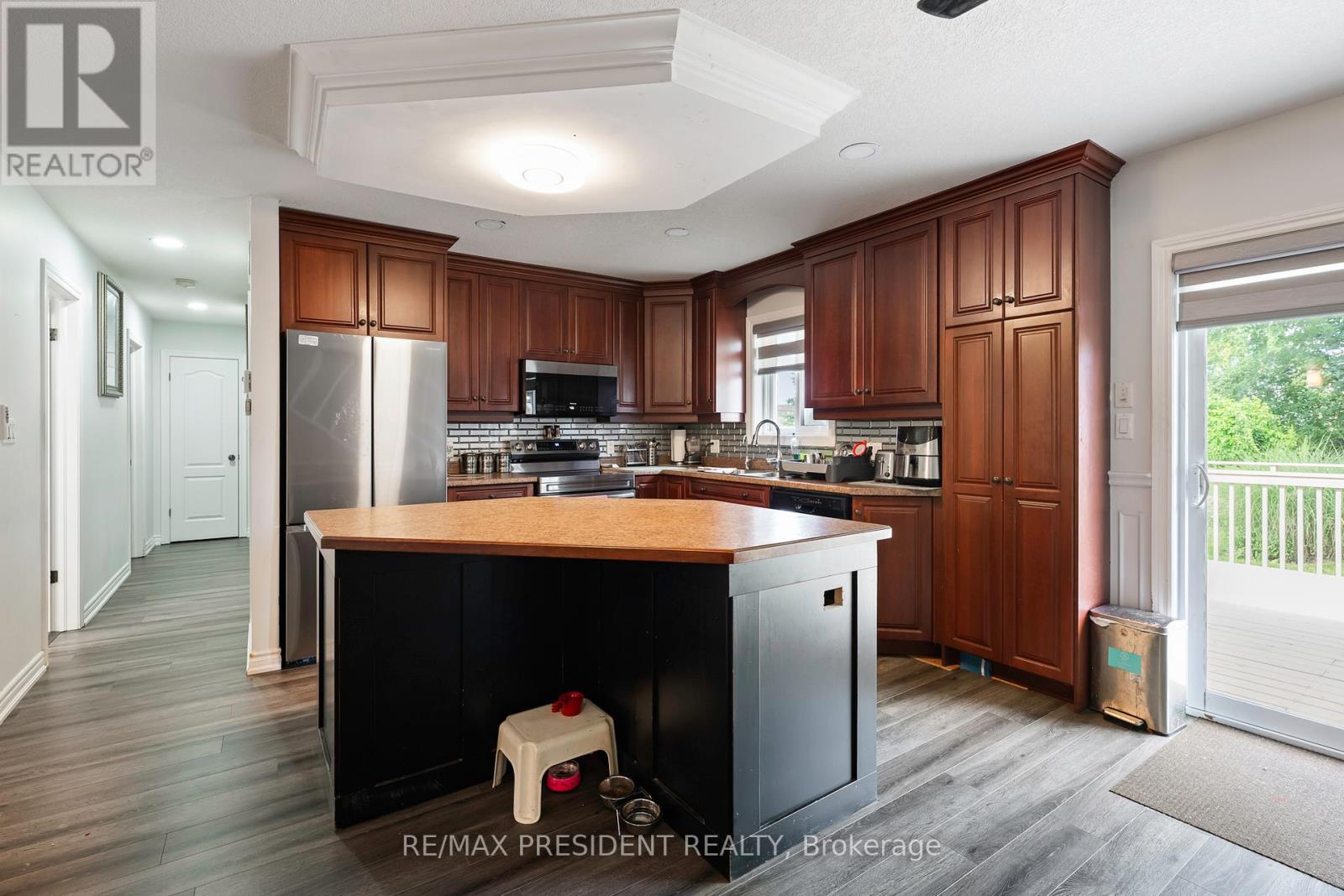 181 Edward Street, Wellington North, Ontario  N0G 1A0 - Photo 30 - X12742032