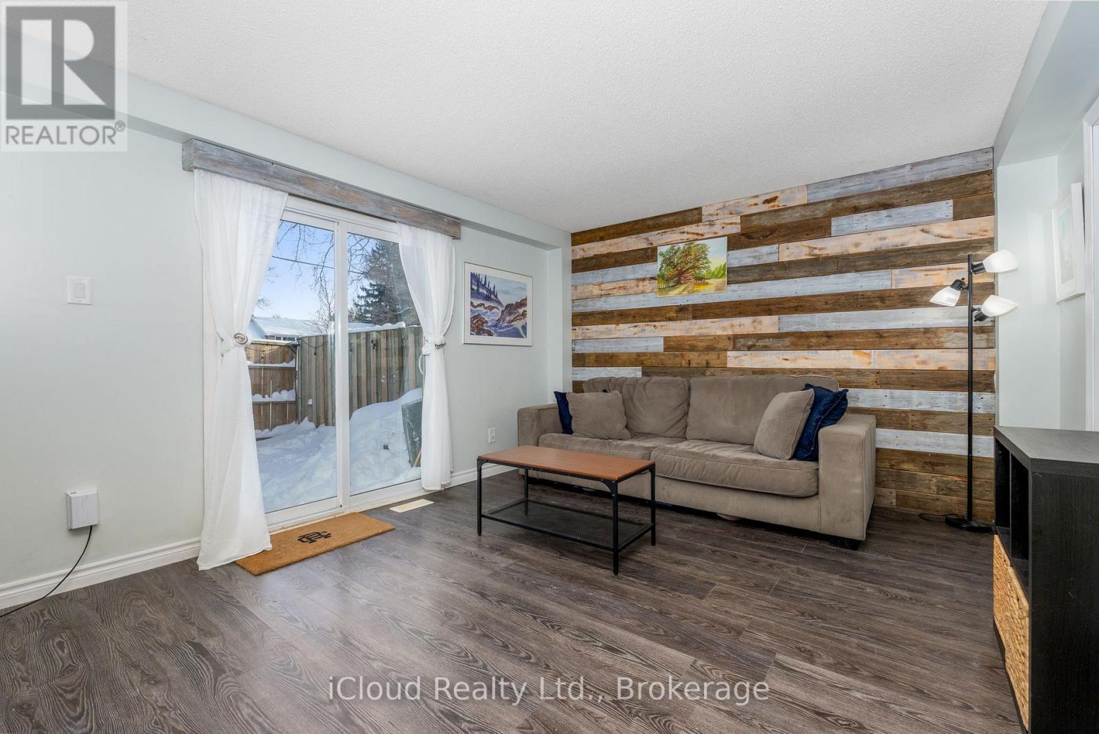 1 - 40 Silvercreek Parkway, Guelph, Ontario  N1H 7X5 - Photo 13 - X12742112