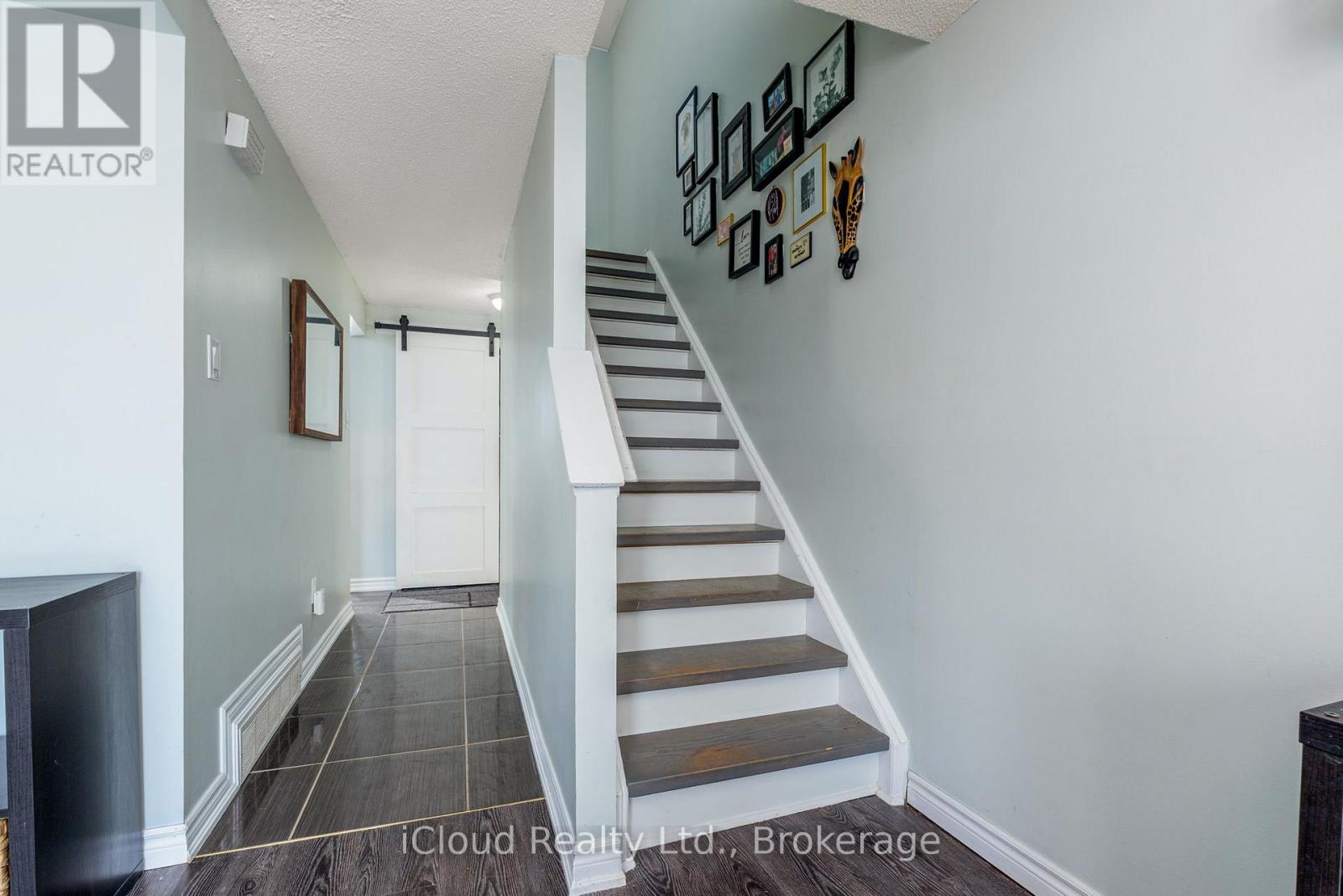 1 - 40 Silvercreek Parkway, Guelph, Ontario  N1H 7X5 - Photo 17 - X12742112