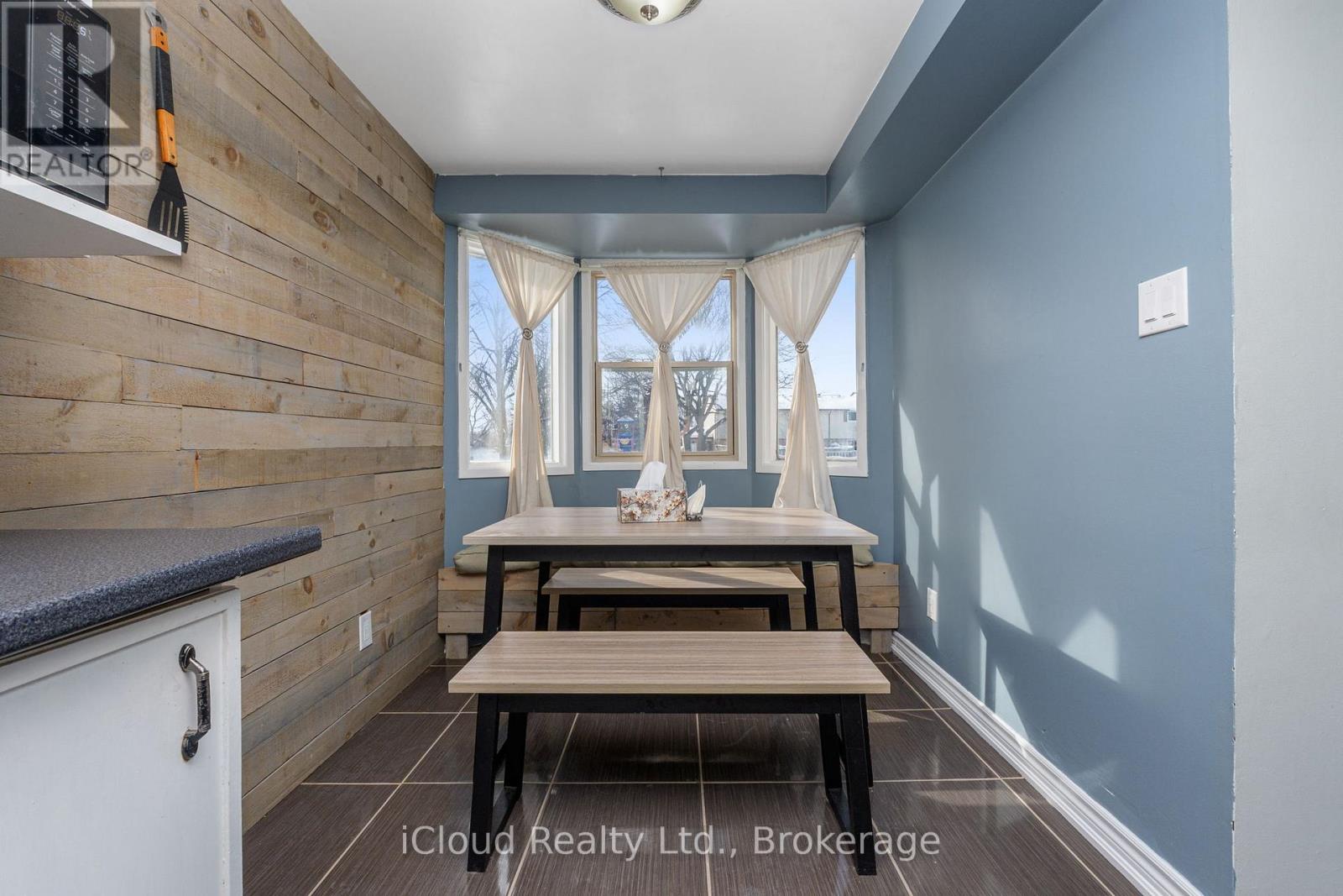 1 - 40 Silvercreek Parkway, Guelph, Ontario  N1H 7X5 - Photo 5 - X12742112