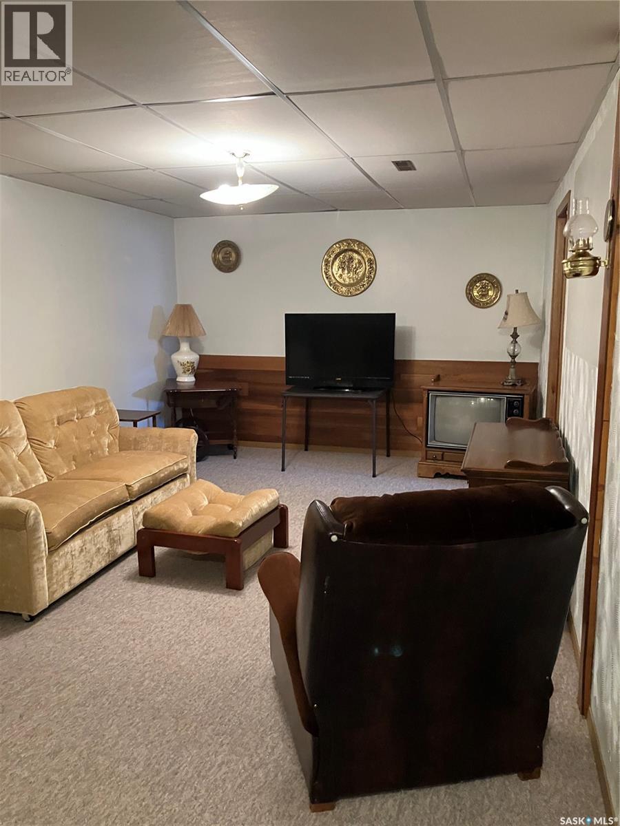 402 3rd Street Nw, Ituna, Saskatchewan  S0A 1N0 - Photo 15 - SK027669