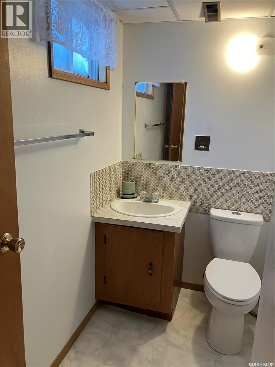 402 3rd Street Nw, Ituna, Saskatchewan  S0A 1N0 - Photo 19 - SK027669