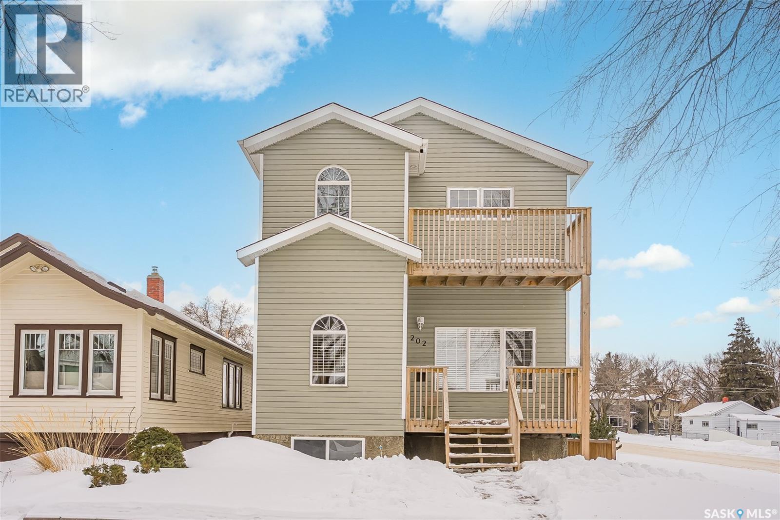 202 2nd STREET E, saskatoon, Saskatchewan