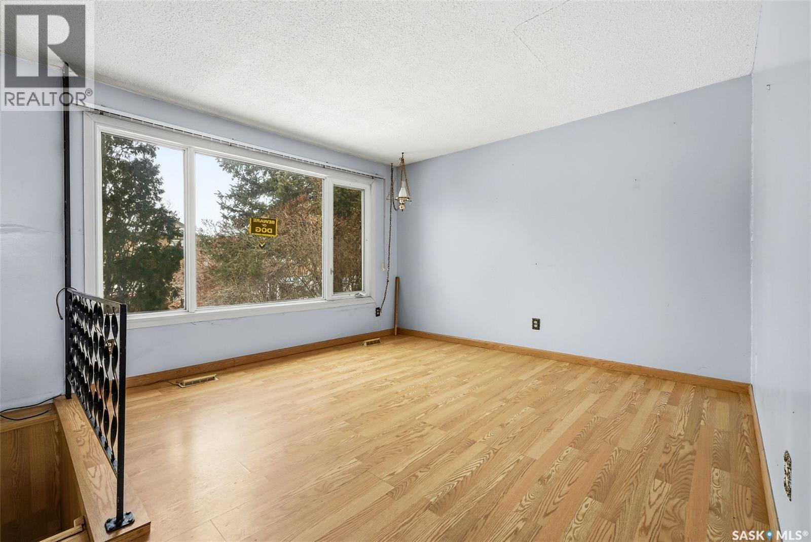 535 Osler Street, Regina, Saskatchewan  S4R 1W2 - Photo 3 - SK027666