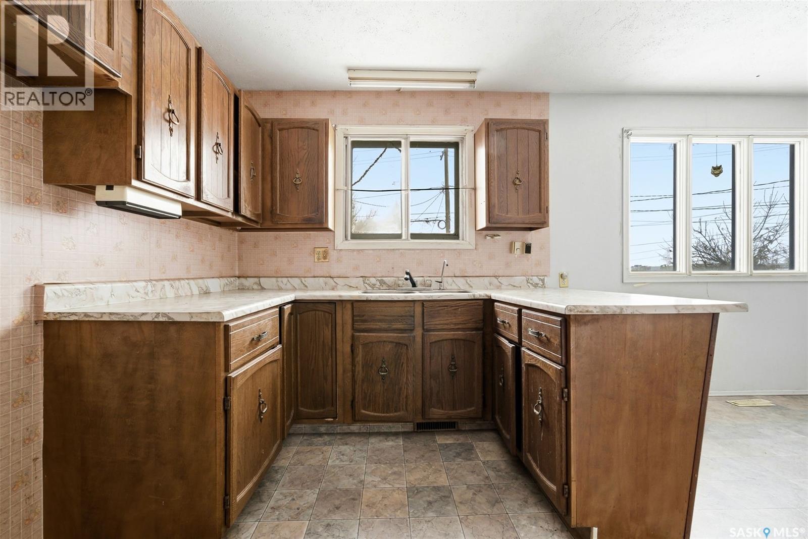 535 Osler Street, Regina, Saskatchewan  S4R 1W2 - Photo 7 - SK027666