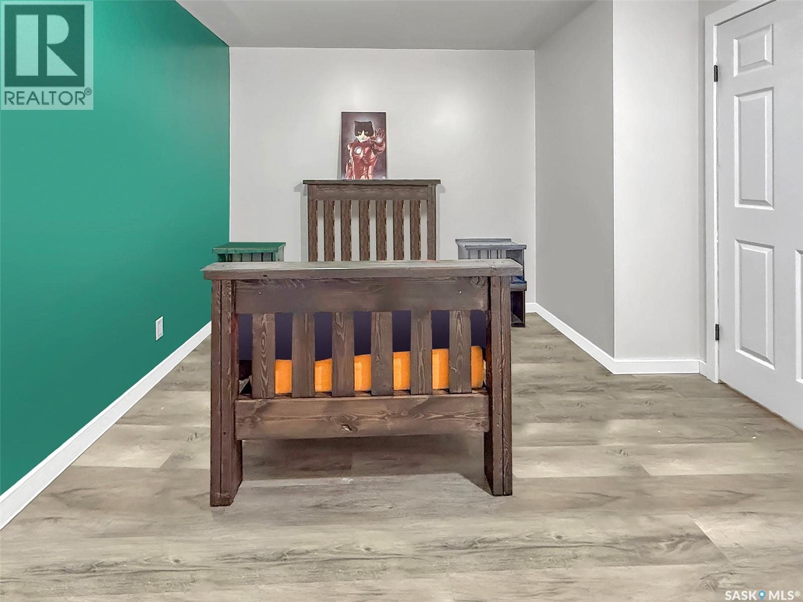 1110 Bothwell Drive, Swift Current, Saskatchewan  S9H 1Z9 - Photo 17 - SK027525