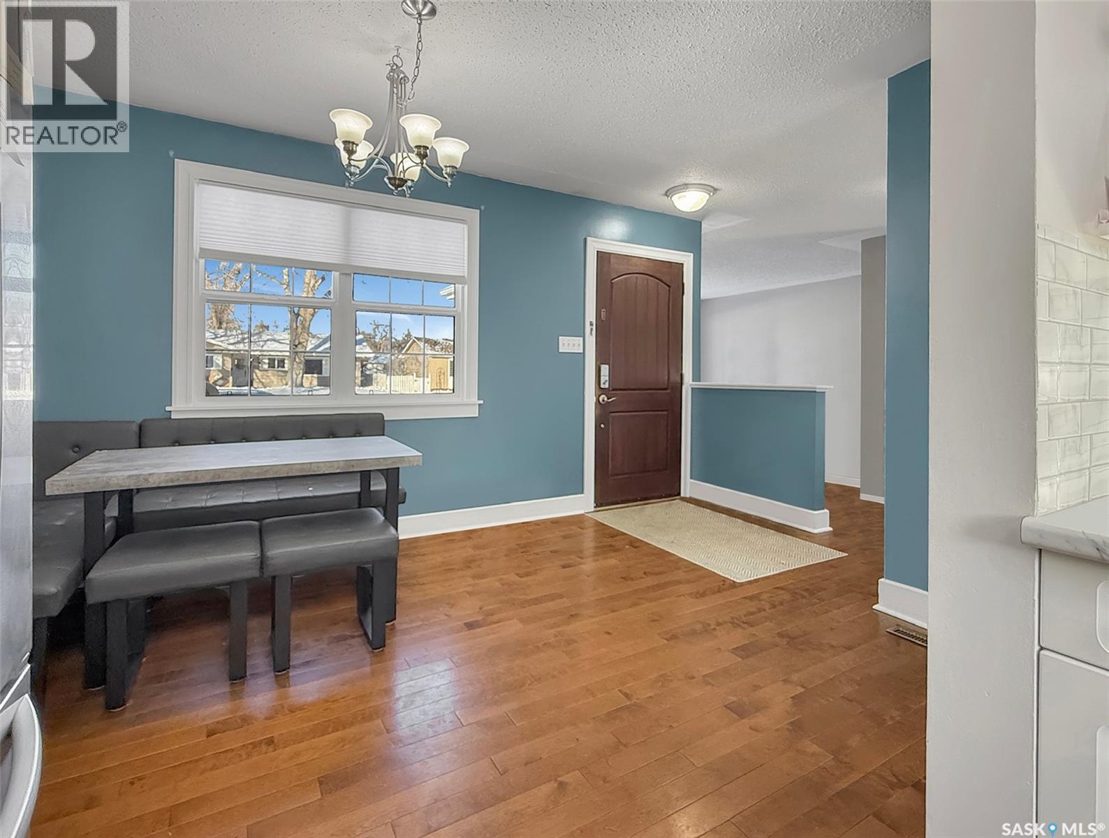 1110 Bothwell Drive, Swift Current, Saskatchewan  S9H 1Z9 - Photo 5 - SK027525