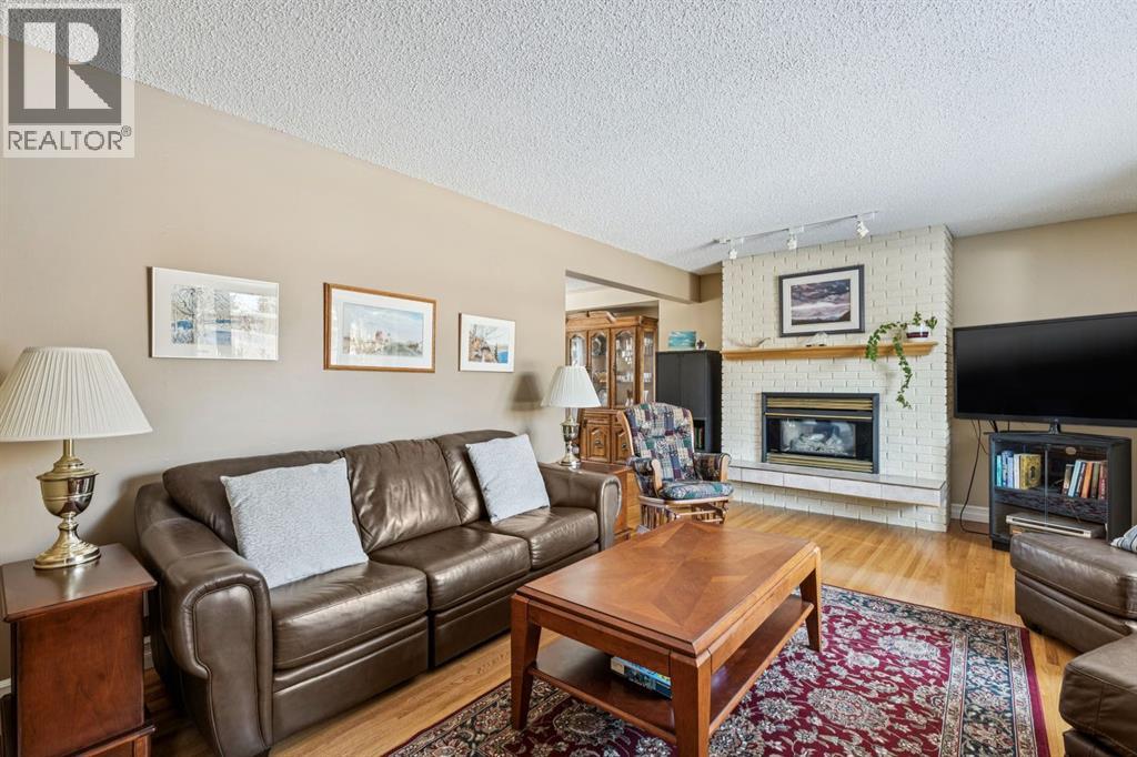 3347 Upton Place Nw, Calgary, Alberta  T2N 4G9 - Photo 7 - A2280088