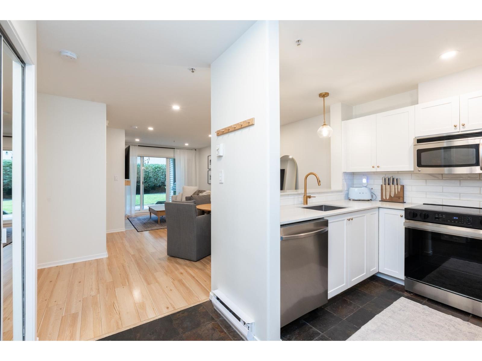 108 22022 49 Avenue, Langley, British Columbia  V3A 3R9 - Photo 4 - R3084547