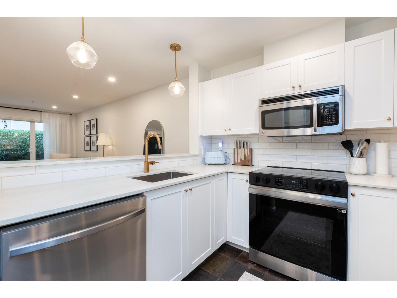 108 22022 49 Avenue, Langley, British Columbia  V3A 3R9 - Photo 5 - R3084547