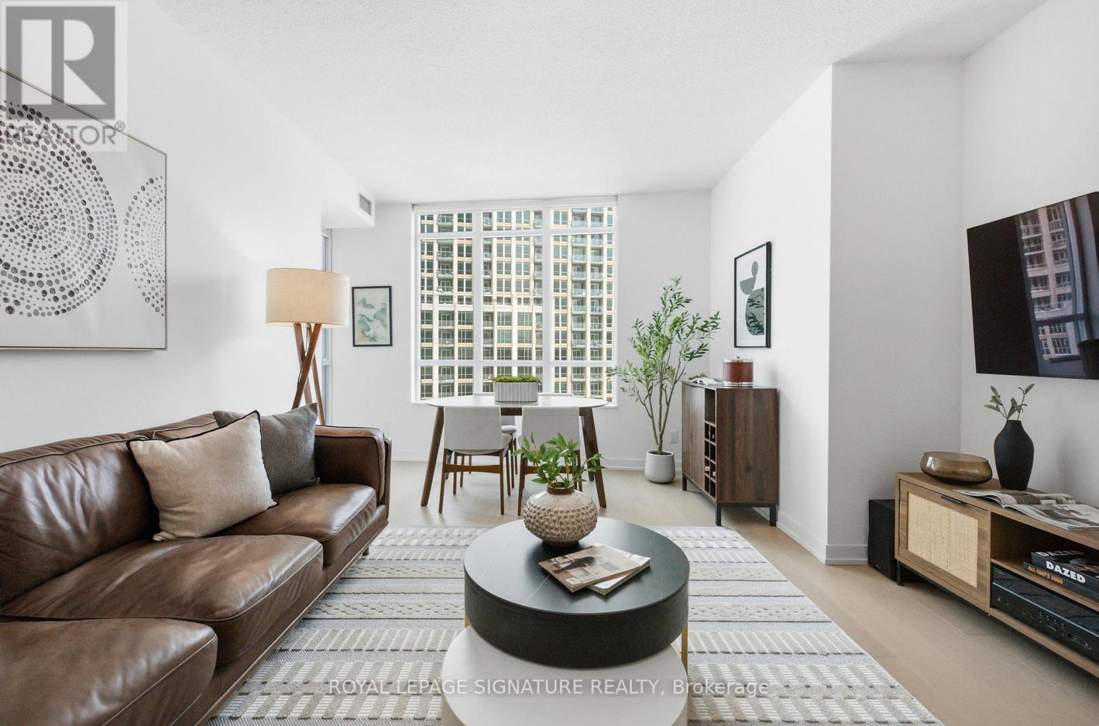 702 - 215 Fort York Boulevard, Toronto, Ontario  M5V 4A2 - Photo 13 - C12742062