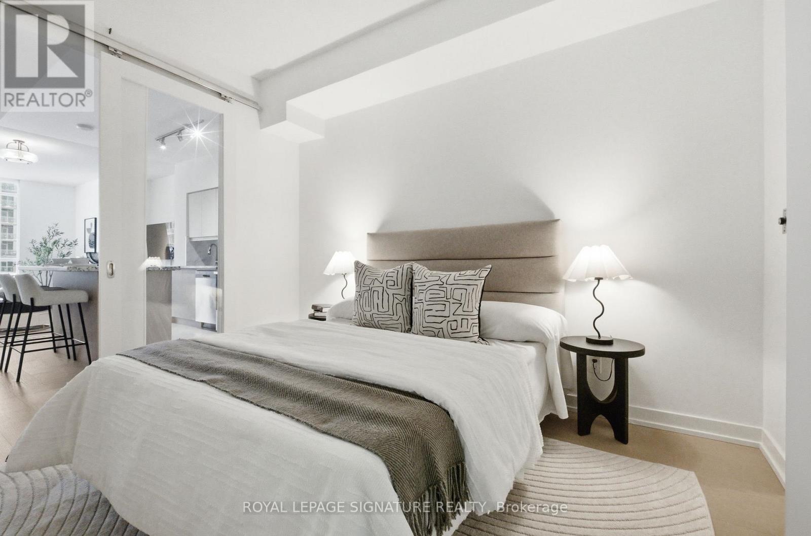 702 - 215 Fort York Boulevard, Toronto, Ontario  M5V 4A2 - Photo 20 - C12742062