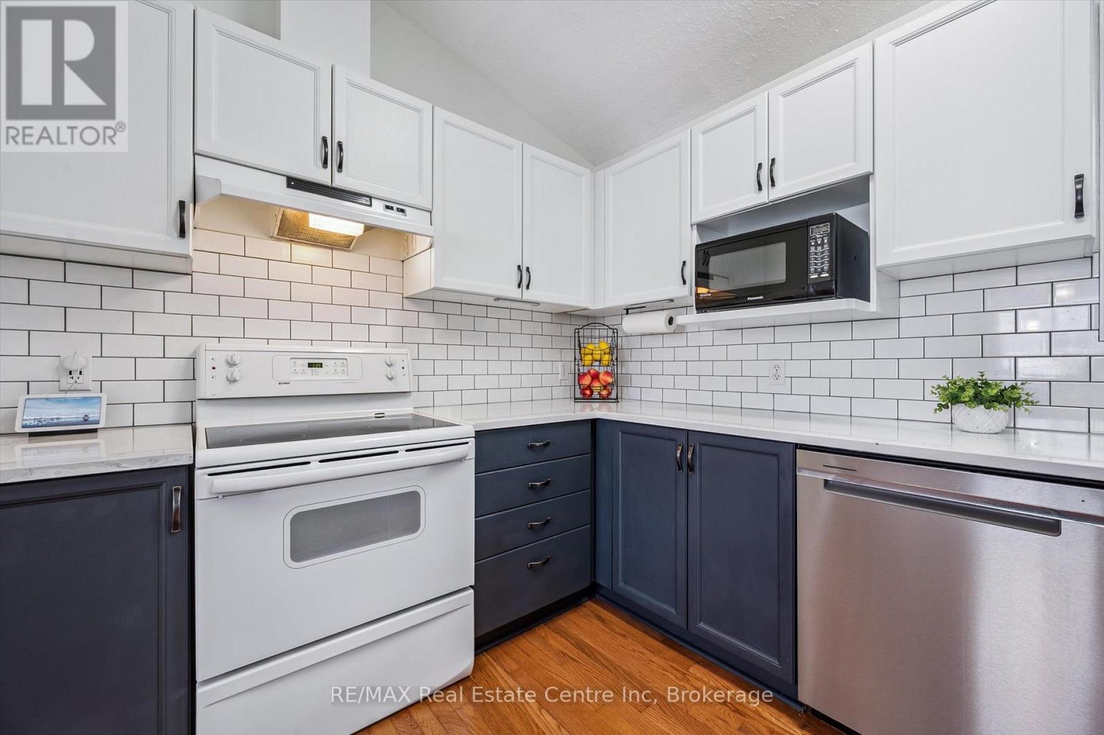 527 Mctavish Street, Centre Wellington, Ontario  N1M 3P9 - Photo 13 - X12742184